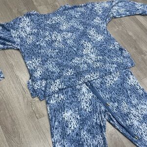 Donna Karan Blue and White Knit Top and Matching Lounge Pants